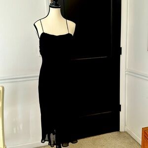 White House Black Market Member thin strapped adjustable LBD dress barely worn